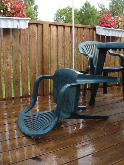 UK Earthquake Aftermath 28FEB08